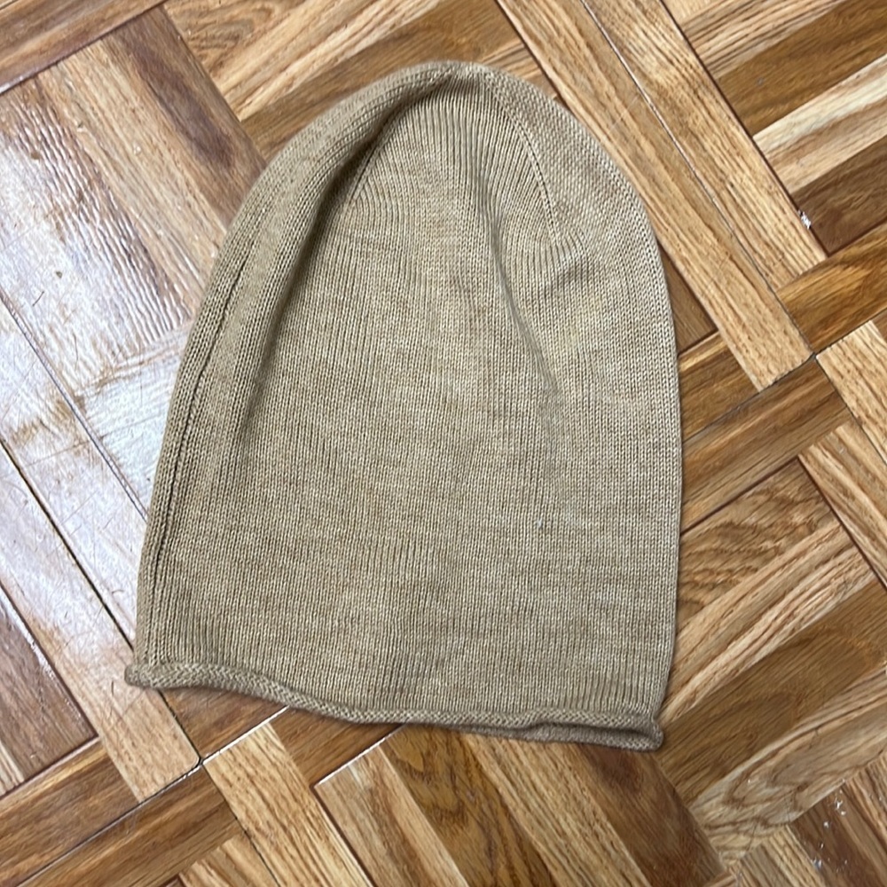 Echo neutral slouch beanie